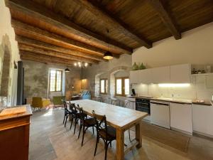 Chateau de Latour sur Sorgue