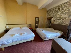 Hotels Hotel du Commerce : photos des chambres