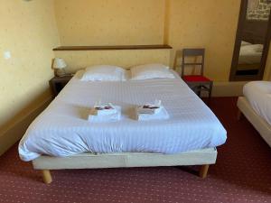 Hotels Hotel du Commerce : photos des chambres