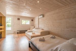 Maisons de vacances Jolie maison avec piscine interieure et sauna : photos des chambres