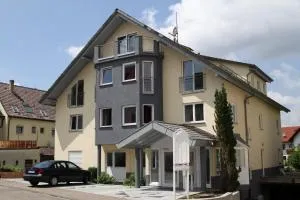 Hotel Pension Kaempfelbach - Königsbach-Stein