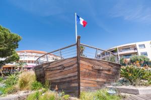 Beautiful Studio With Terrace Near The Sea!