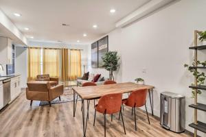 Trendy Apt with Laundry Machines Less Than 3 Mi to Dtwn