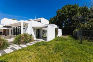 Villas MARBLE  KEYWEEK Villa avec piscine chauffee et jardin a Biarritz : Villa