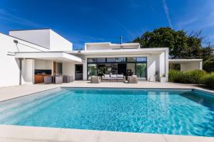 Villas MARBLE  KEYWEEK Villa avec piscine chauffee et jardin a Biarritz : photos des chambres