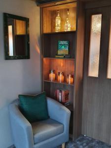 Beautiful Borders Cabin