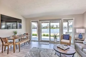 Lakefront Bellevue Home Private Beach and Fire Pit! - Bellevue