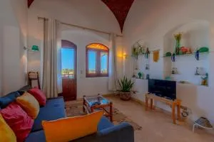 Lagoon view 1-bedroom apartment in West Golf El Gouna - 赫尔格达