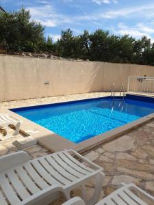 Wonderful Sea view, swimming pool, private parking