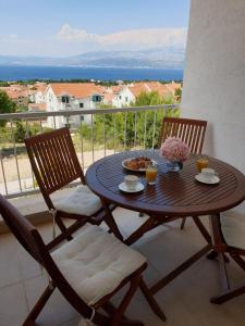 Wonderful Sea view, swimming pool, private parking