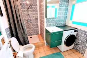 Maison de charme à 200 bord de mer, terrasse, jardin- Lesclesdenicole