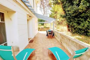 Maison de charme à 200 bord de mer, terrasse, jardin- Lesclesdenicole