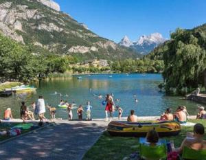 Appartements Petit cocon plein sud vue montagnes Lesclesdenicole : photos des chambres