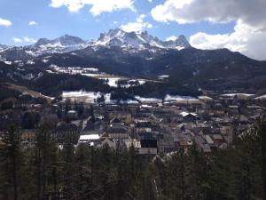 Appartements Petit cocon plein sud vue montagnes Lesclesdenicole : photos des chambres