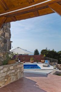 Villa Kate -with private pool and BBQ