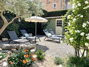 B&B / Chambres d'hotes B&B Temps Suspendu Provence : photos des chambres