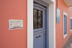 LocriHOUSE-Stylish comfortable home in Galaxidi