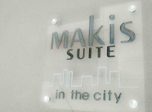 Makis Suite in the city