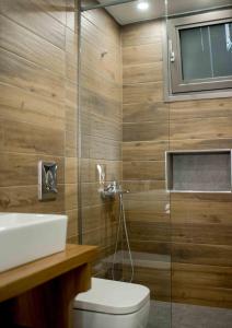 Makis Suite in the city