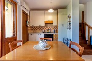 Dea Fertilia. Casa indipendente con vista mare.