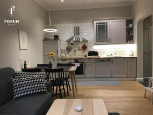 FORUM Apartment I and II 