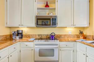 Keauhou Kona Surf & Racquet Club #8-301