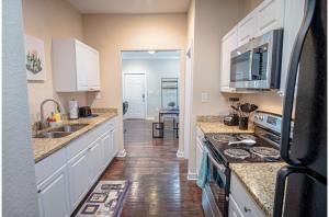 Fabulous Newly Renovated 2Br1Ba Near Downtown