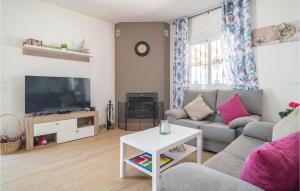 4 Bedroom Beautiful Home In Arenas