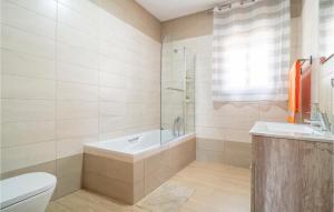 4 Bedroom Beautiful Home In Arenas