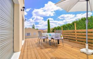 Maisons de vacances Stunning home in Mormoiron with 3 Bedrooms, WiFi and Outdoor swimming pool : photos des chambres