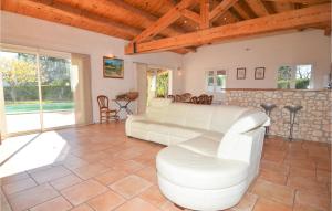 Maisons de vacances Stunning Home In Bordezac With 3 Bedrooms, Wifi And Private Swimming Pool : photos des chambres