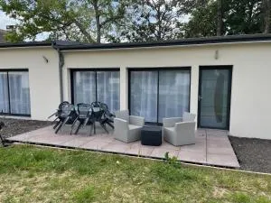 Maison La capucine sur Quai de Seine, wifi, machine à laver, parking privé gratuit - 圣皮埃尔拉吉尔