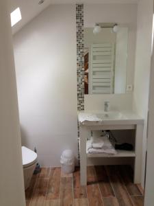 B&B / Chambres d'hotes Demeure Les Aiglons, Chambres d'hotes & Spa : Hébergement Joséphine