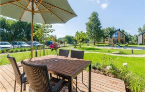 Awesome home in Lubiatowo with WiFi and 2 Bedrooms