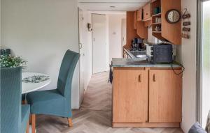 2 Bedroom Lovely Home In Renesse