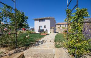 1 Bedroom Awesome Home In Gracisce 