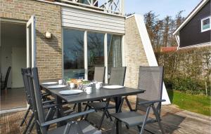 Awesome Home In Vlagtwedde