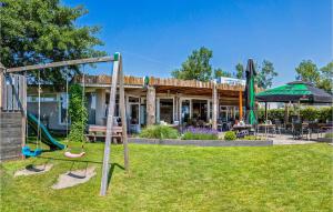 Stunning Home In Sint-Annaland