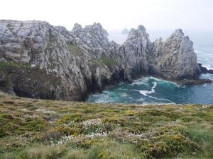 Maisons de vacances Holiday home with sea views, Roscanvel : photos des chambres