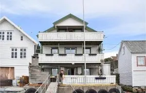 Lovely Apartment In Sævelandsvik - Åkrehamn
