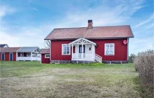 3 Bedroom Stunning Home In Fågelfors - Mjösebo