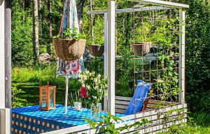 Cozy Home In Edsbruk With Wifi