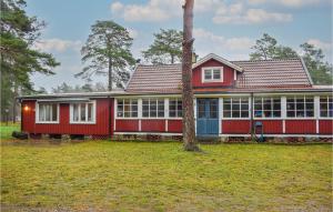 4 Bedroom Gorgeous Home In Borgholm - 3-stjerners hoteller i Borgholm