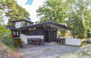 Beautiful Home In Strängnäs With Sauna