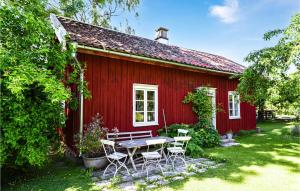 Nice Home In Lidkping With 2 Bedrooms, Sauna And Wifi