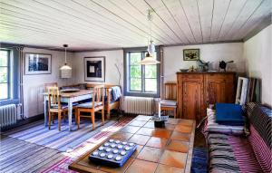 Amazing Home In Lidköping With Kitchen