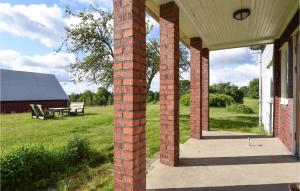 4 Bedroom Gorgeous Home In Kalv