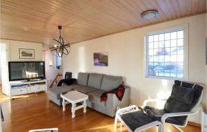 Lovely Home In Hakenäset With Sauna