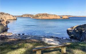 1 Bedroom Nice Home In Bohus-Malmön