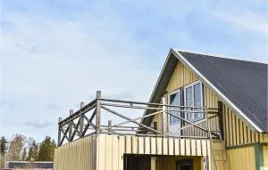 Gorgeous Apartment In Mellerud - Brålanda